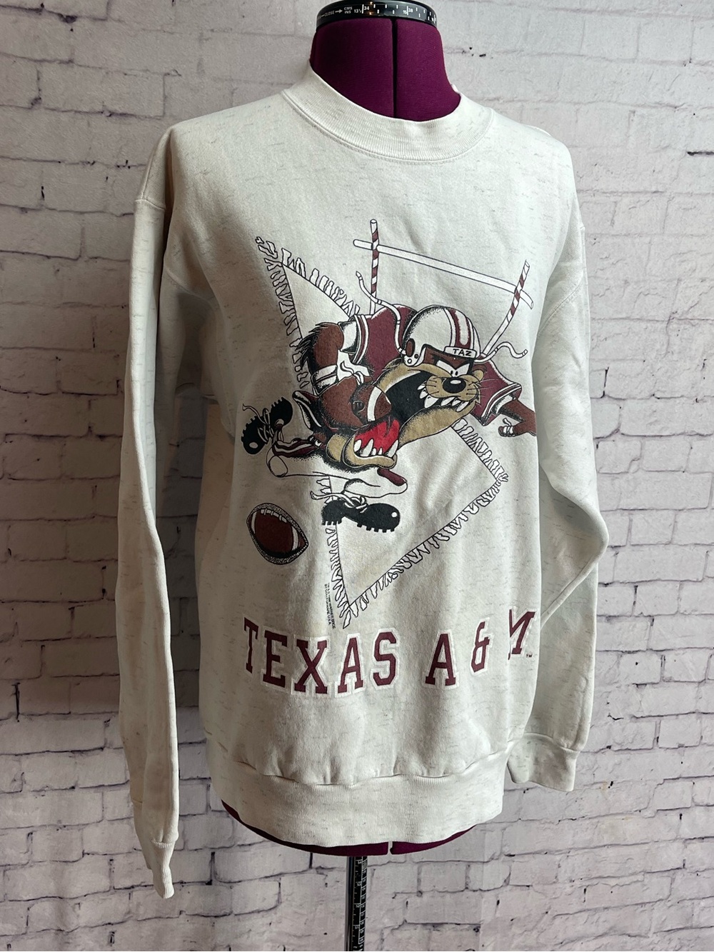 Warner Bros collegware sweatshirt light gray with Taz Texas A&M